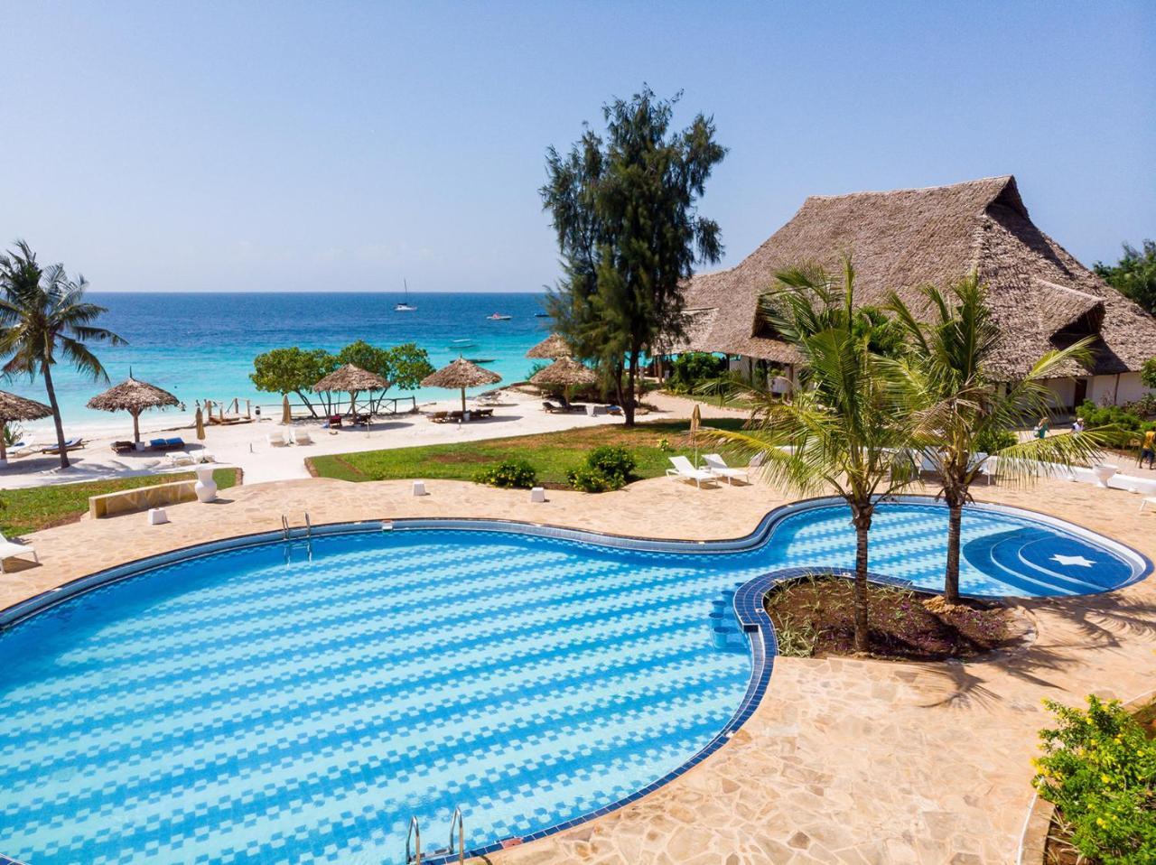Sandies Baobab Zanzibar Hotel 4*